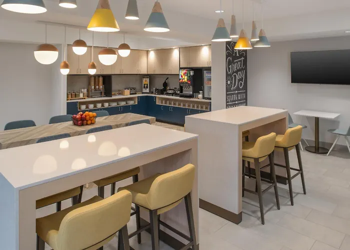 Towneplace Suites By Marriott Portland Airport